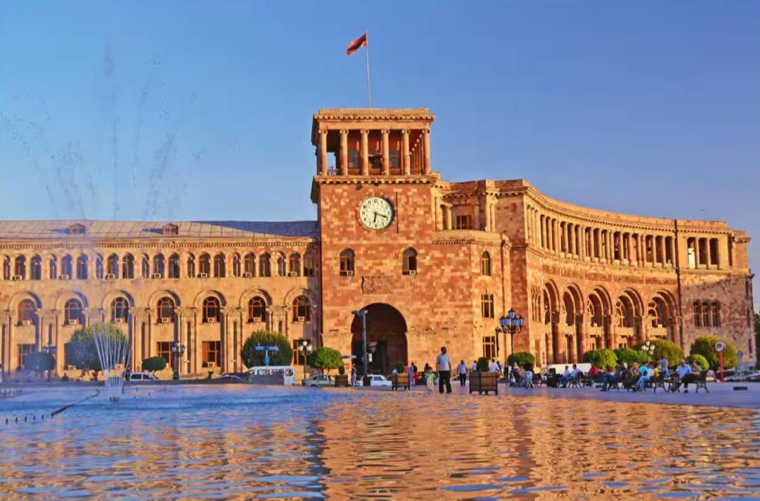 Studioapart In Downtown Yerevan Exterior photo